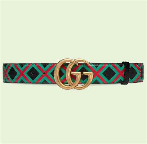 Nuovissime cinture Gucci: stampe e colori pop originali 